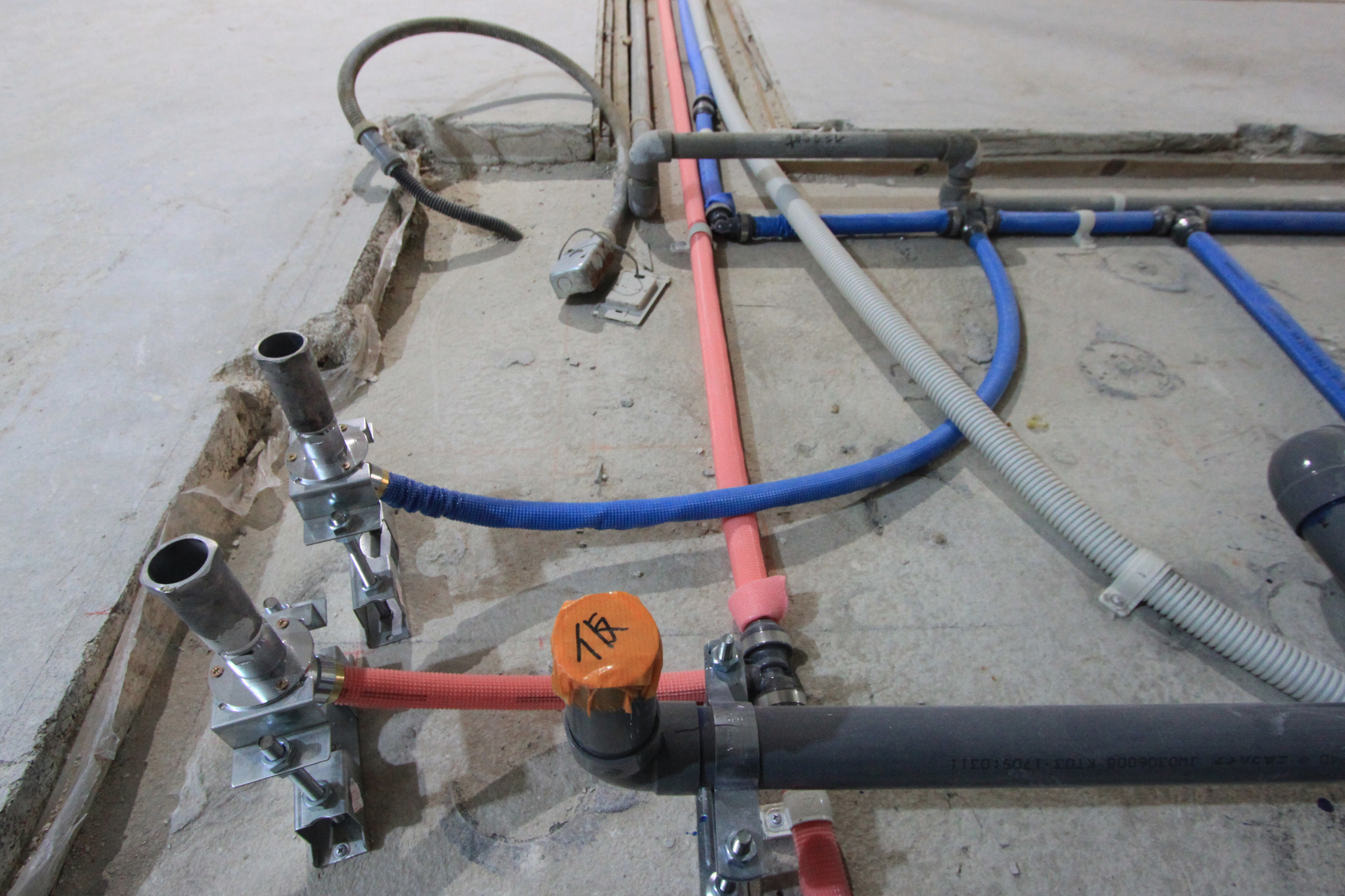 マンションの給排水の配管は変えるべきです 株式会社マツドリフォーム